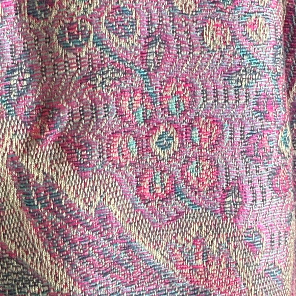 Pashmina Wool & Silk Gorgeous Scarf In Shades of Pink Purple And Blue 72"x27" - Picture 2 of 3